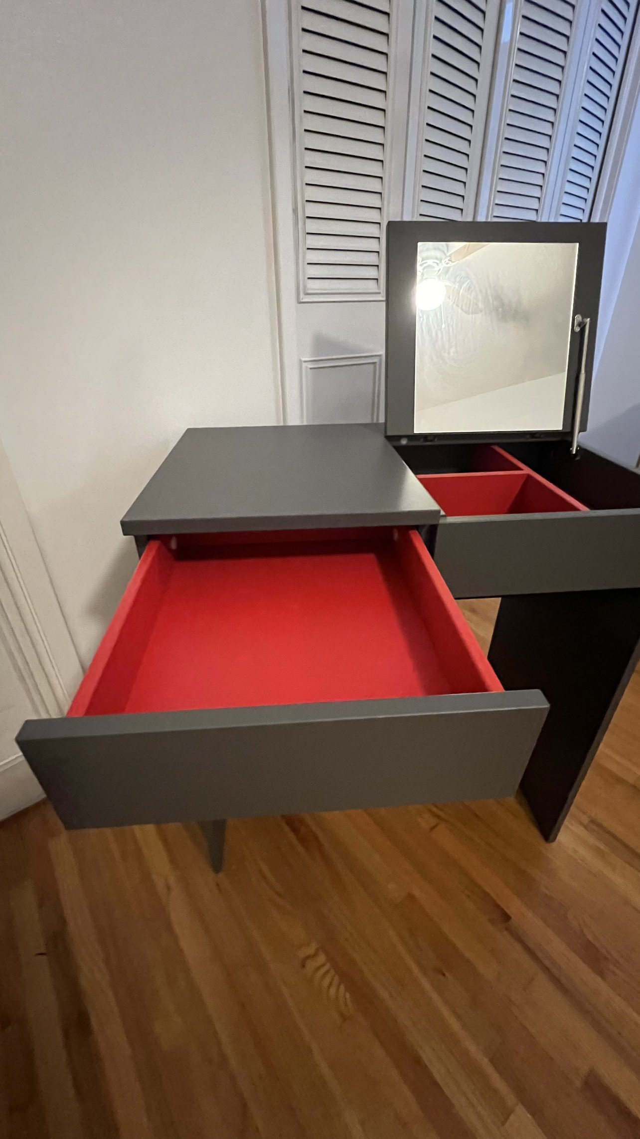 IKEA BRIMNES Vanity Table (Dark Grey) - photo 3