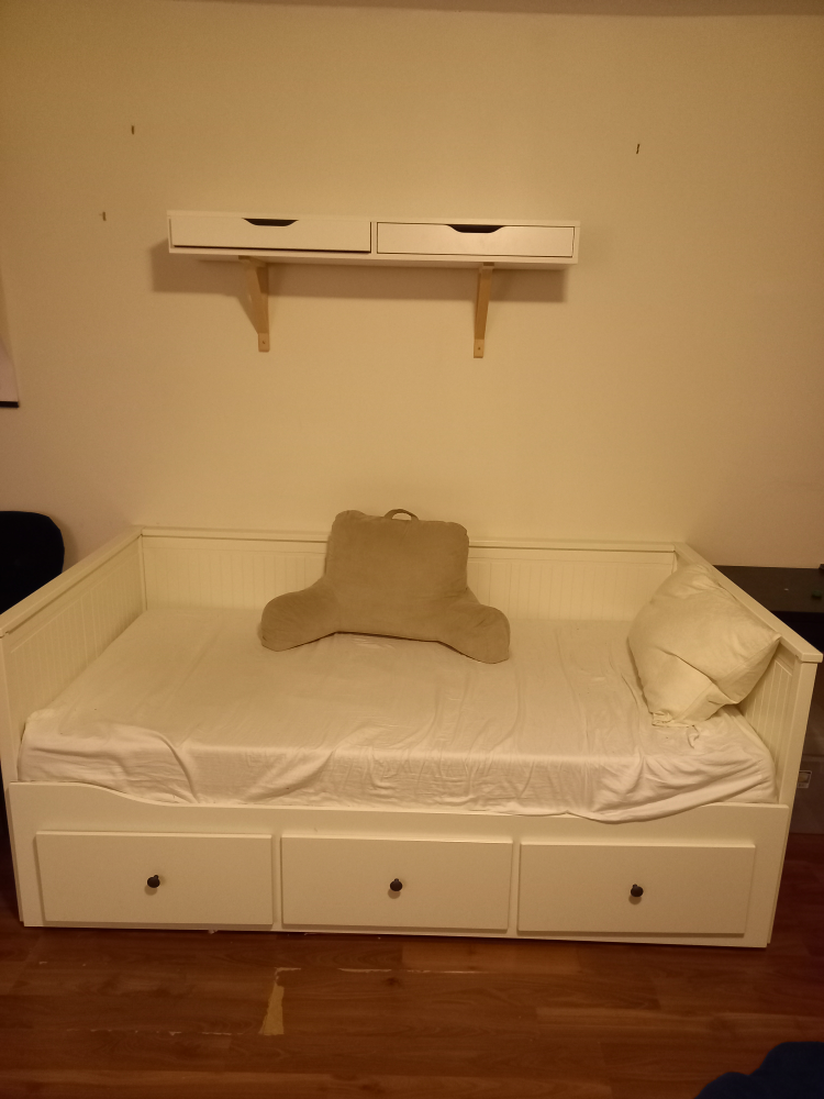 IKEA day bed - photo 2