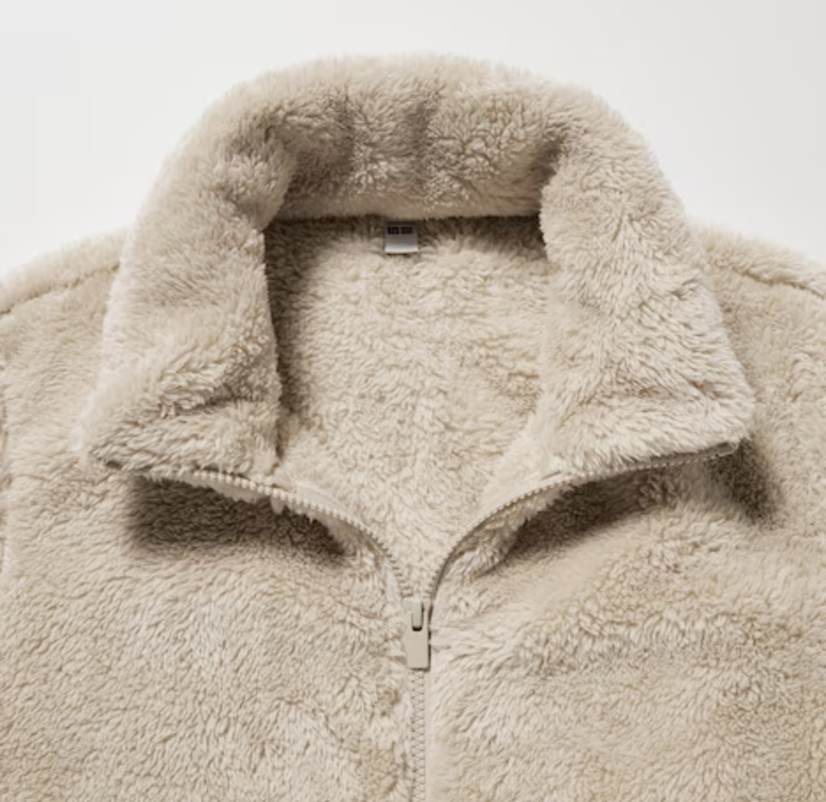 EUC Women’s Uniqlo Fluffy Yarn Fleece Full Zip Size L - photo 2