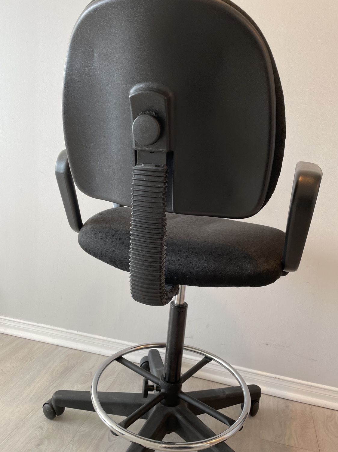 Drafting chair for standing desk - photo 3
