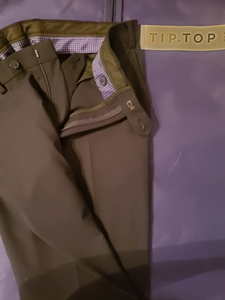 Daniel Hechter suit image indicator(3)