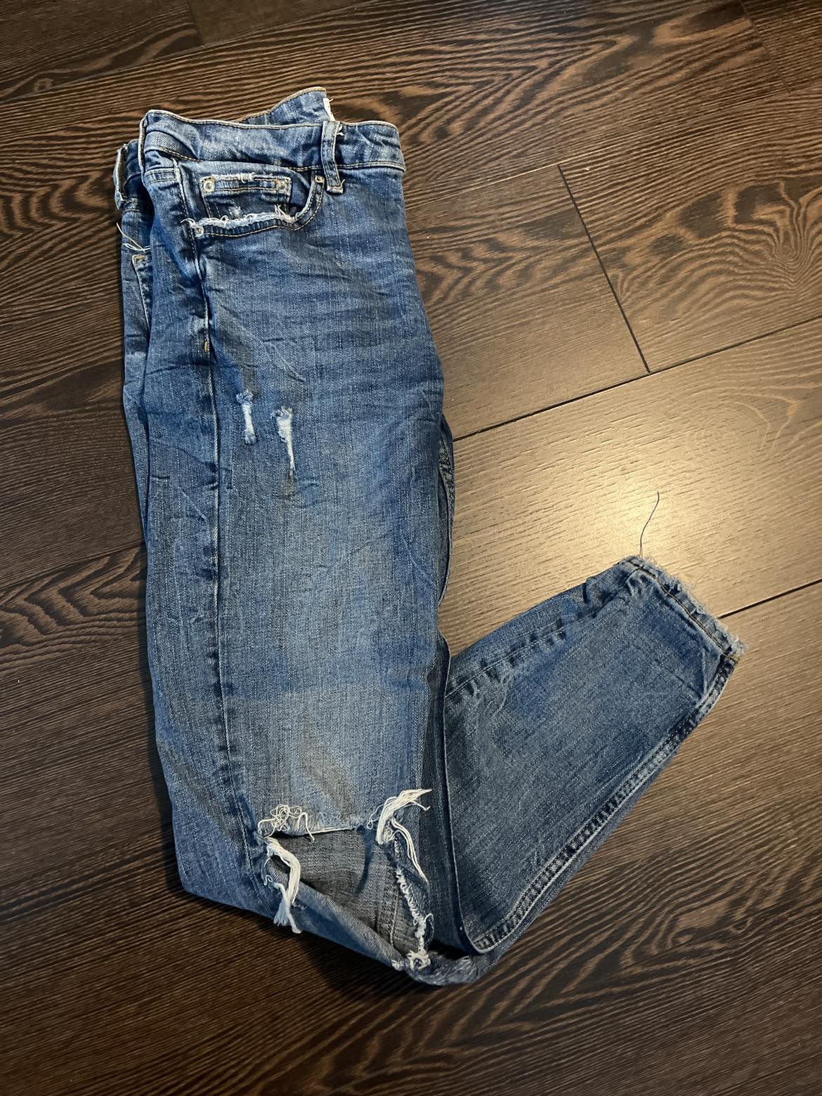FREE: Zara ripped jeans thumbnail