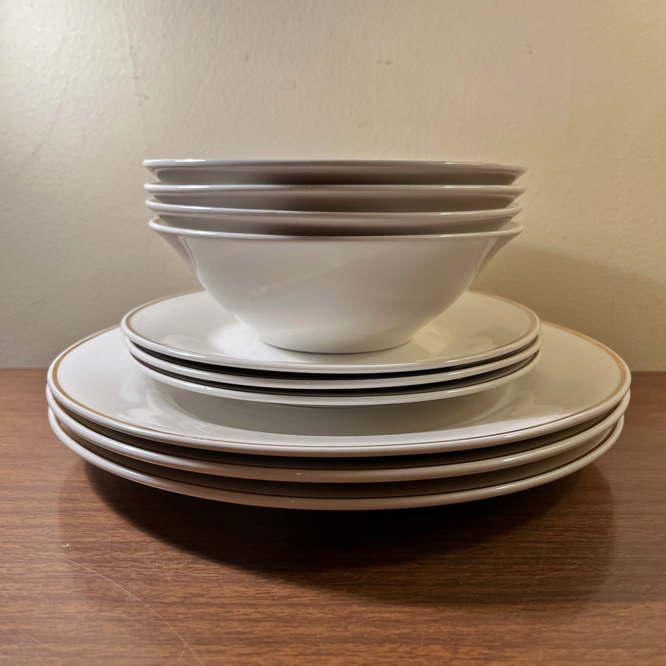 Dishes Set thumbnail