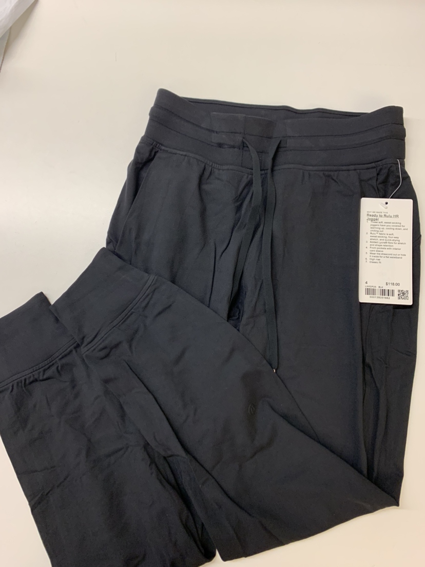 Lululemon joggers - photo 2