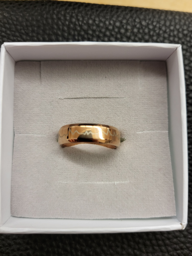 Heartbeat Stainless Steel Rose Gold IP Laser Etched Band Ring image indicator(4)