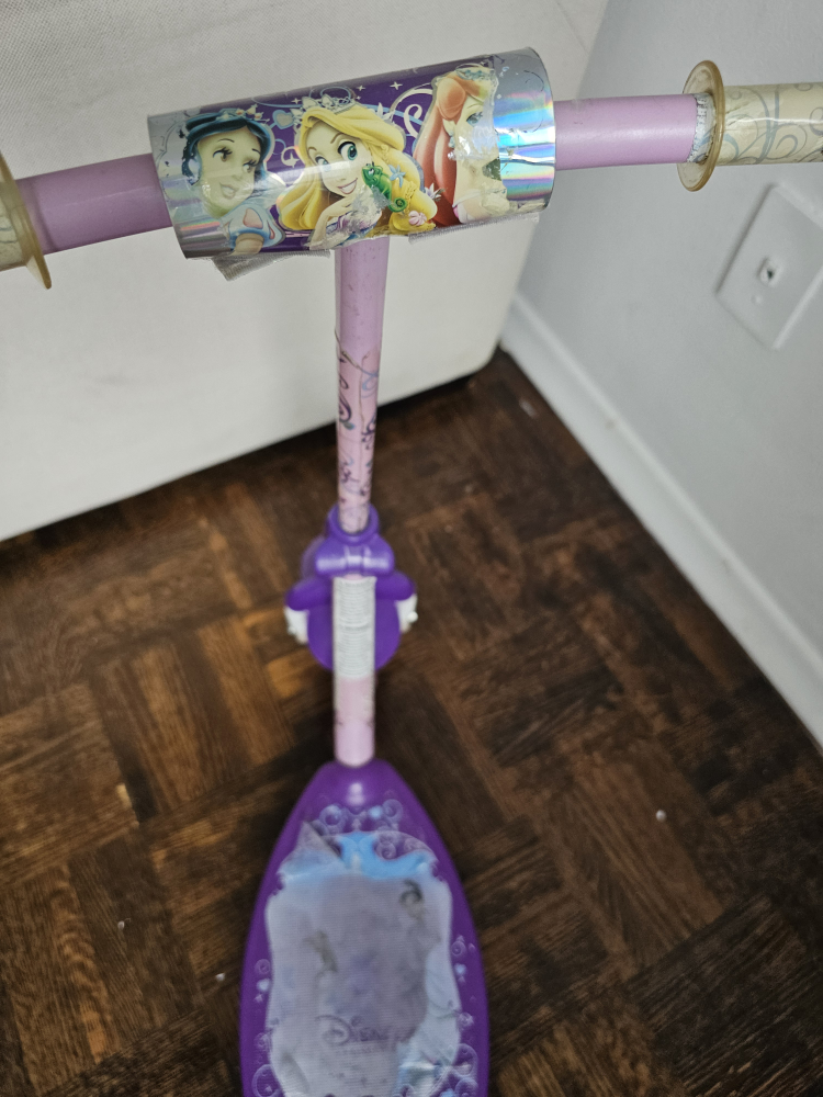 Toddler scooter image indicator(2)