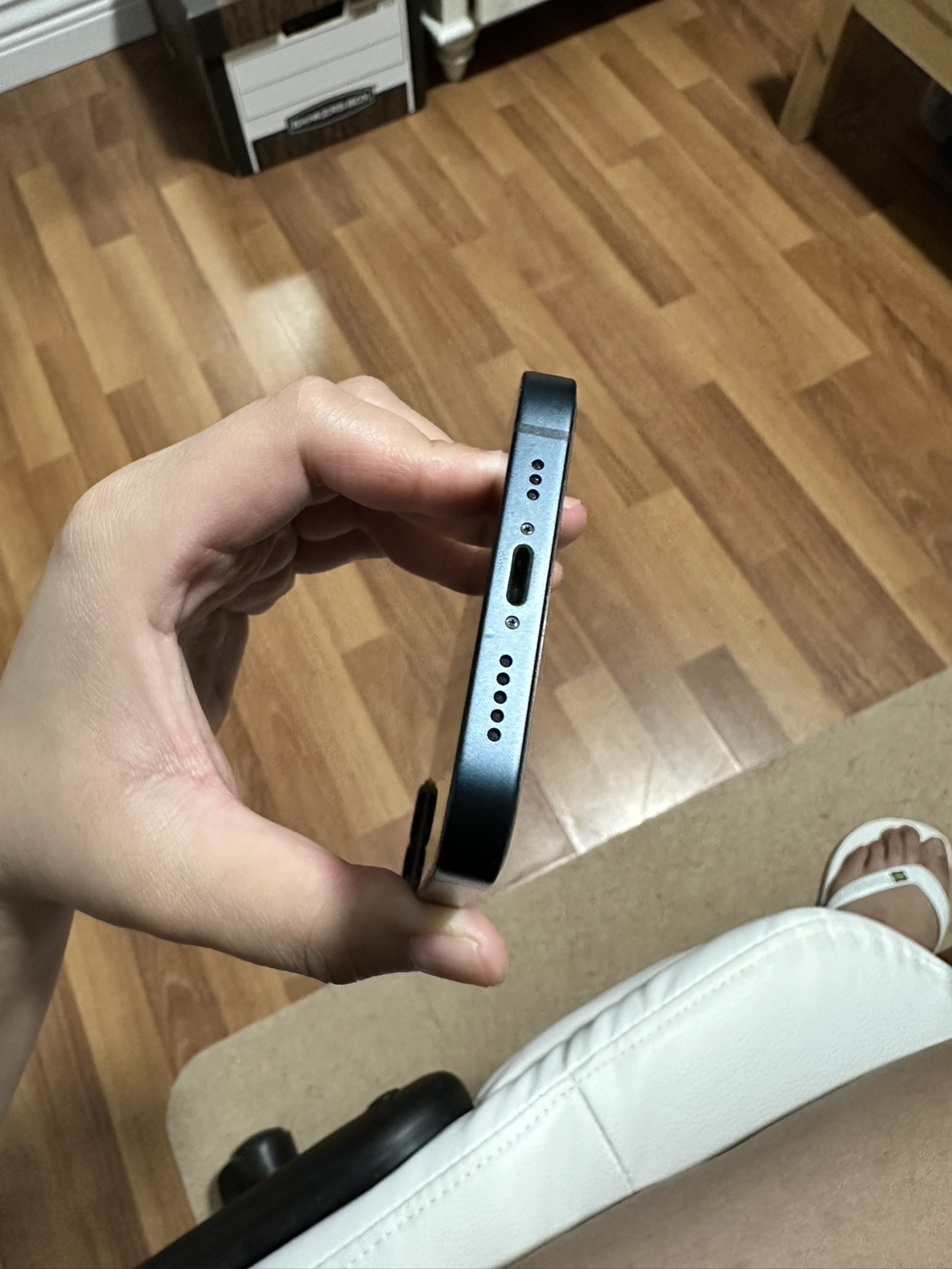 Iphone 13 midnight thumbnail