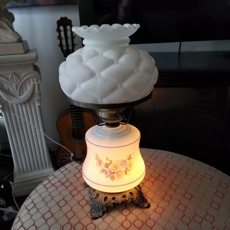 hurricane lamp collectible - photo 2