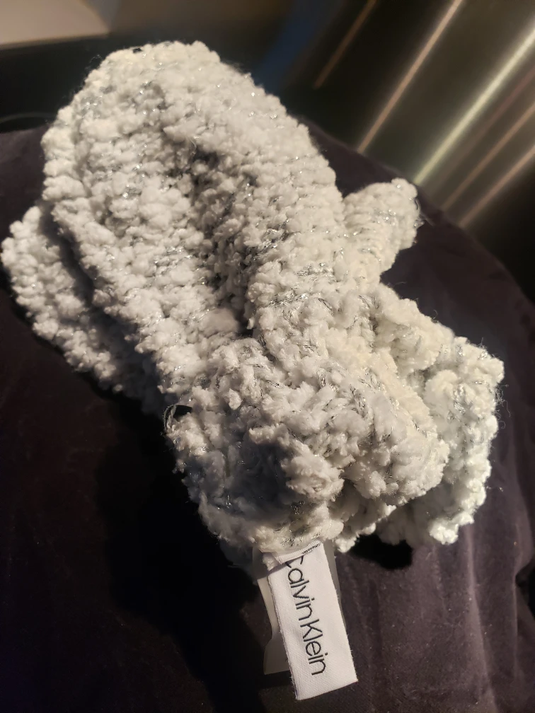 Calvin Klein Winter mitts silver and white image indicator(3)