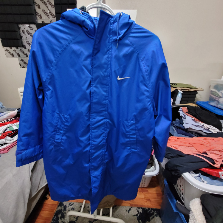 Nike Youth Jacket Size Small thumbnail