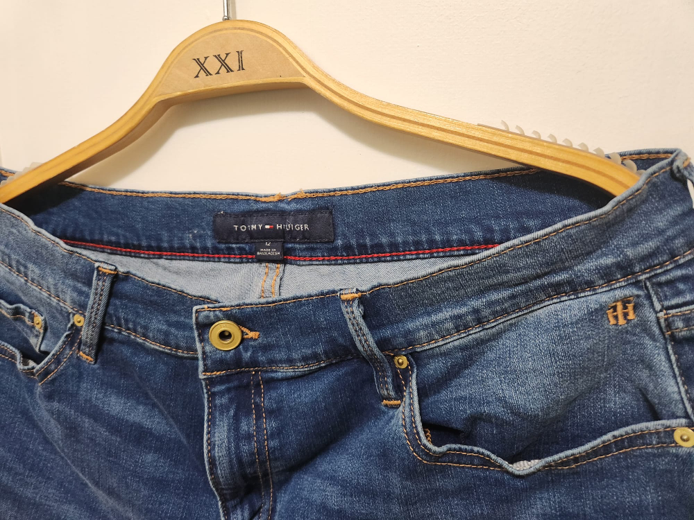 Tommy Hilfiger Size 12 - photo 2