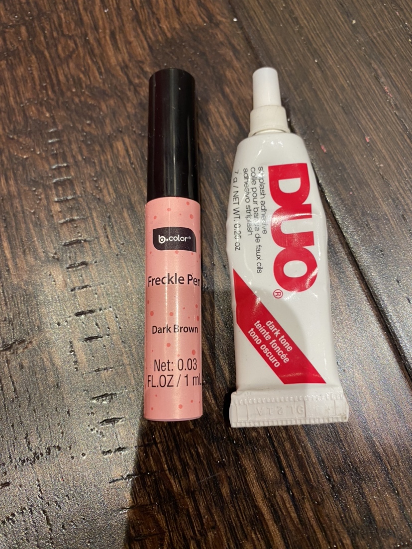 Fake freckles, eyelash glue thumbnail