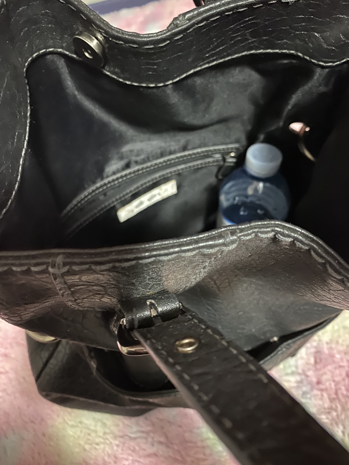 Nine West black leather hand purse image indicator(3)