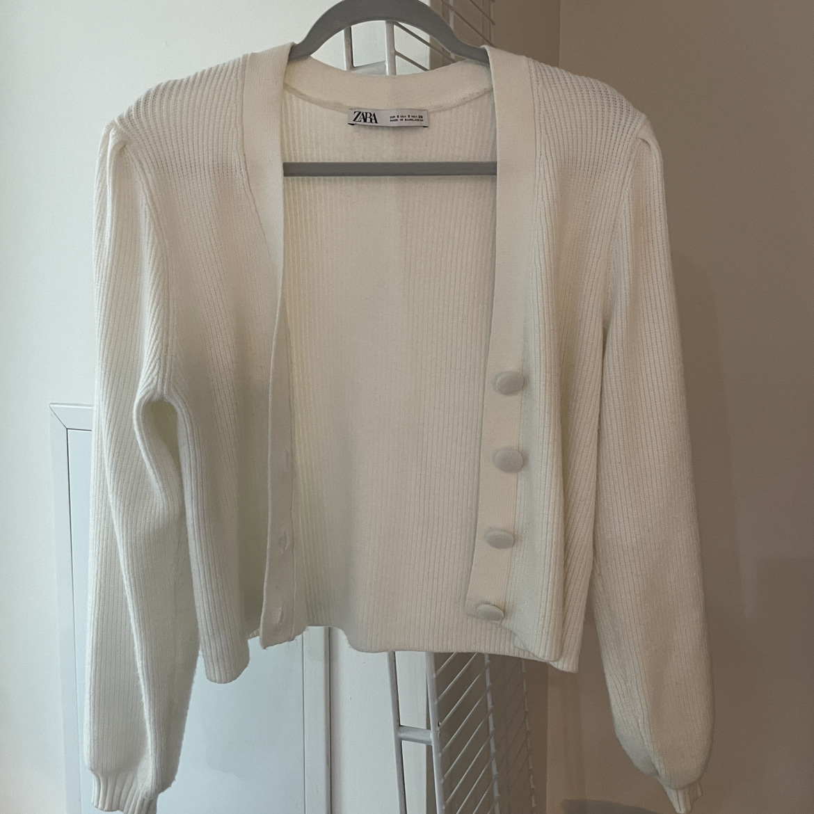 Zara ribbed chunky knit cardigan with balloon sleeves (small) image indicator(8)