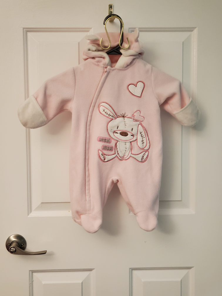 light baby body suit size 0-3 months thumbnail