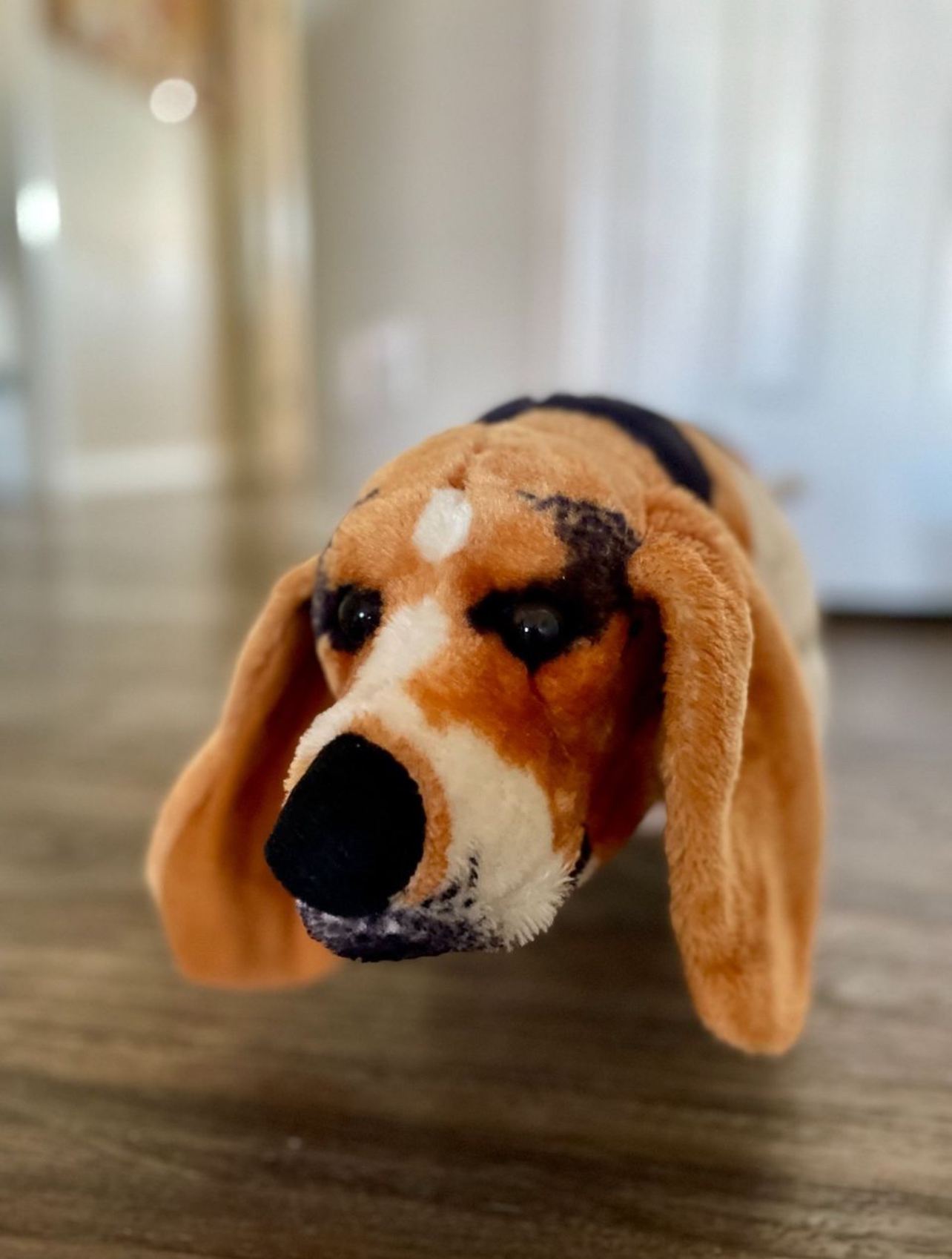 Melissa & Doug® Basset Hound Plush (realistic) - photo 2