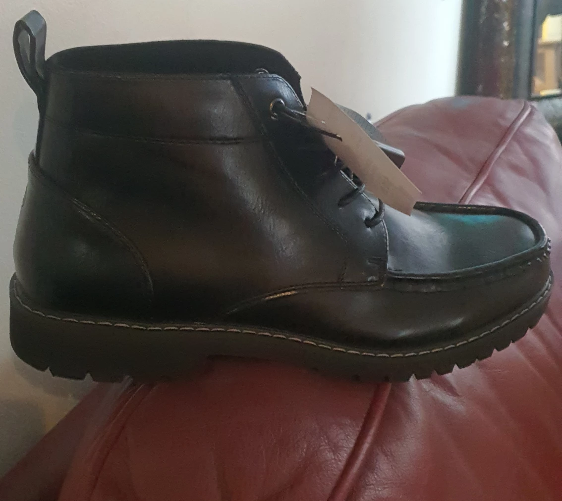Brand new shoes - photo 3