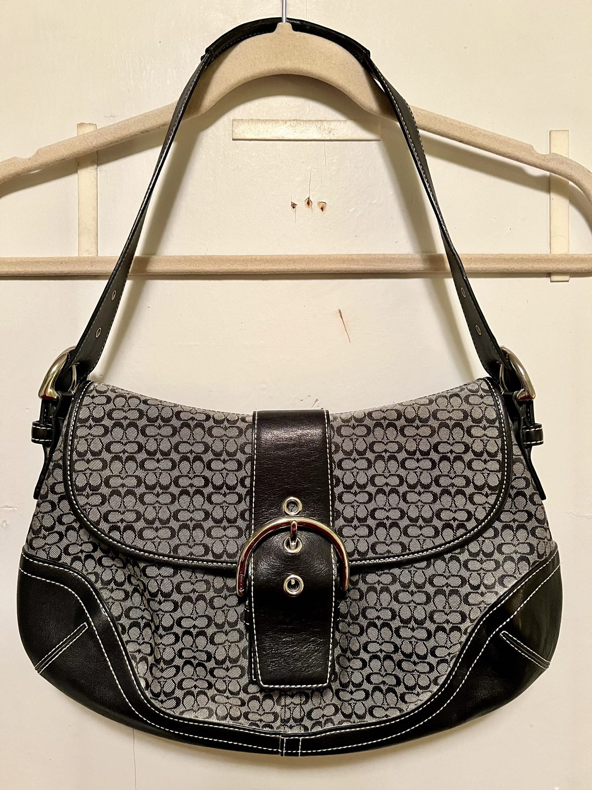 Coach 6808 Vintage Signature Buckle Hobo Bag