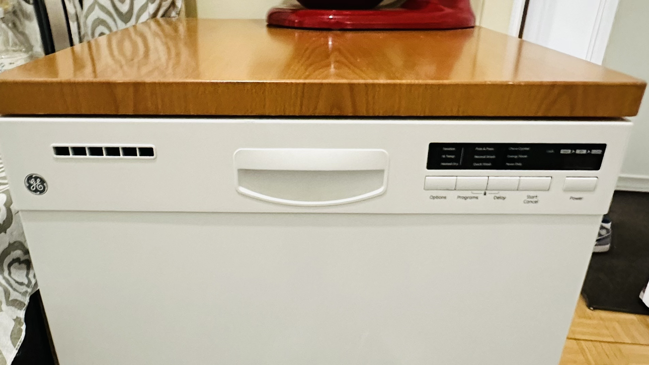 GE 24 inch Portable dishwasher - photo 4