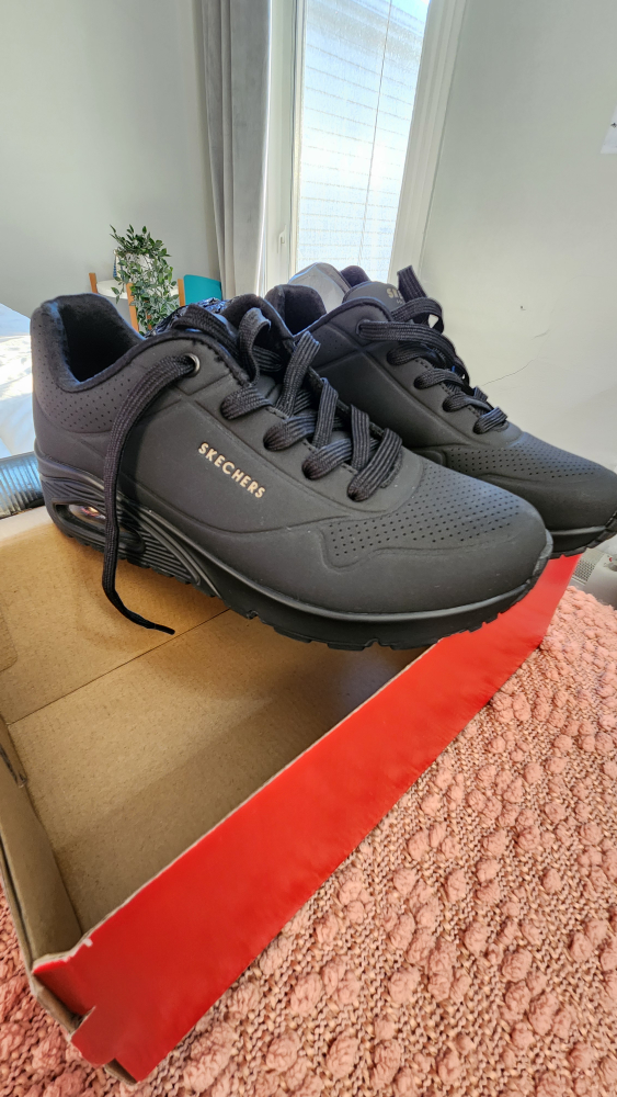 Women's Skechers Air-cooled sneaker
