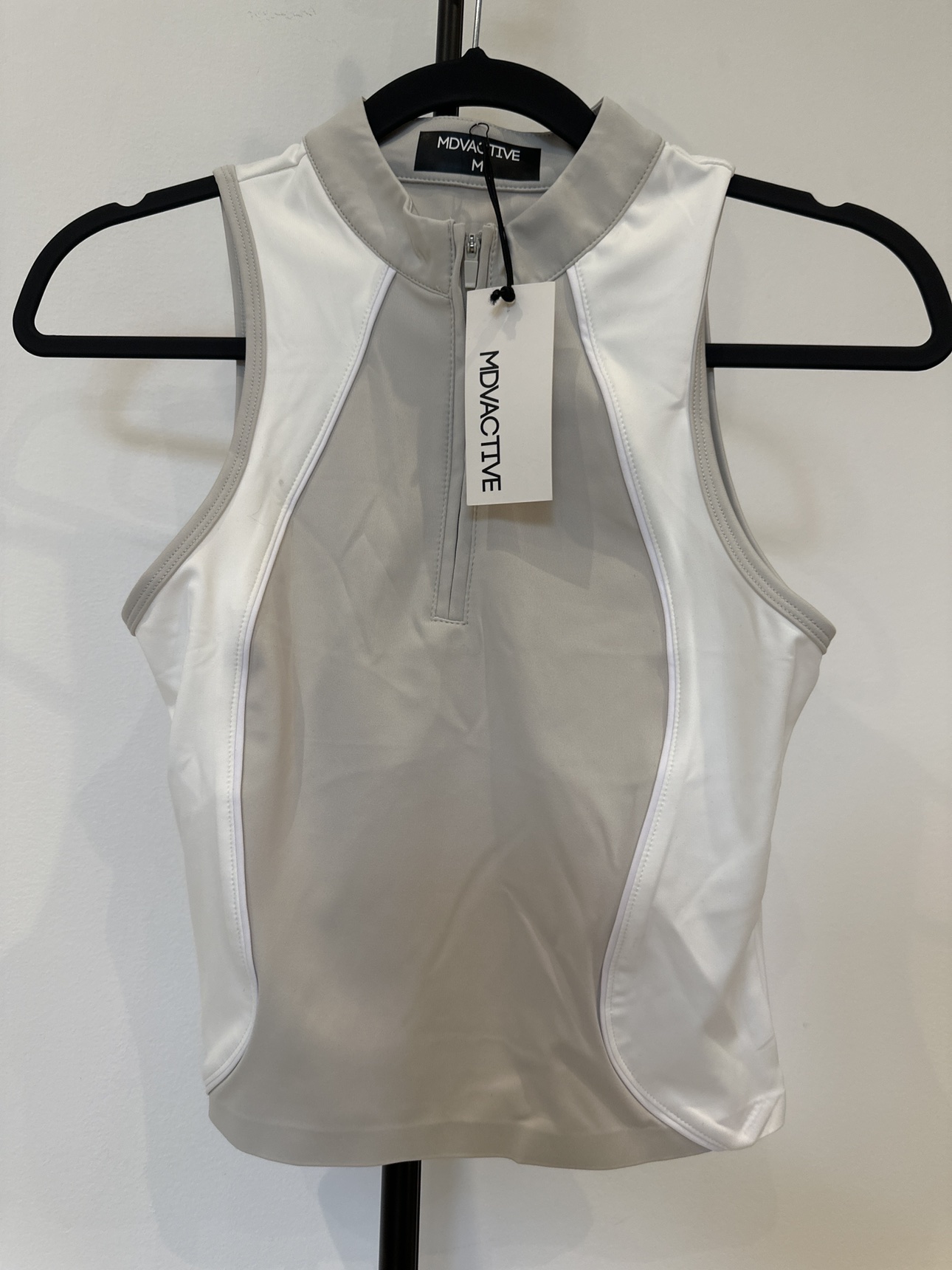 MDV Active wear top (M) - photo 2