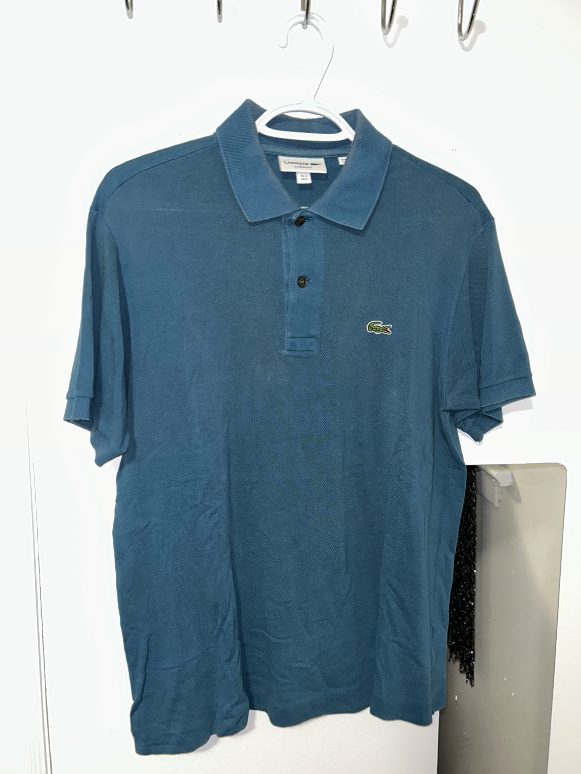 Lacoste men’s medium tops - closet sale image indicator(8)