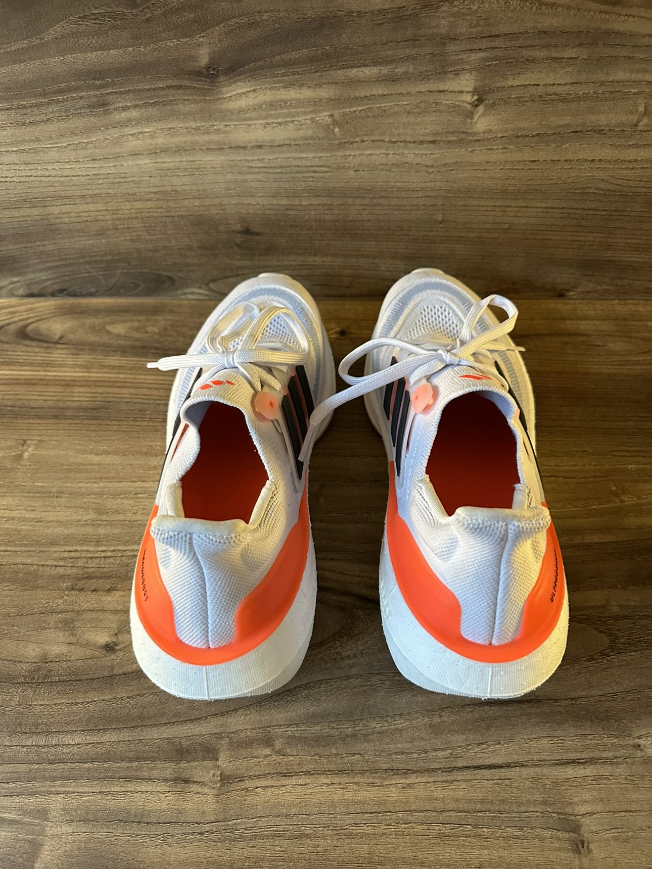 Adidas Ultraboost Light image indicator(3)