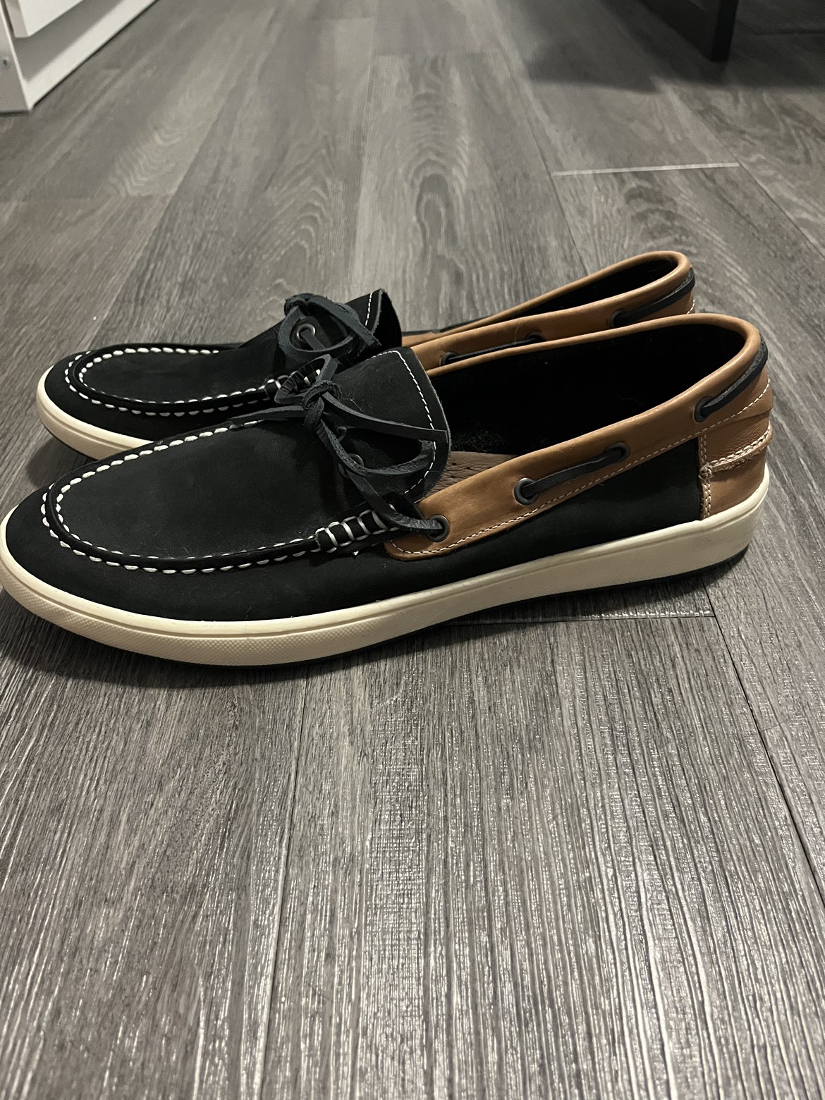Beautiful moccasin- Never used - photo 2