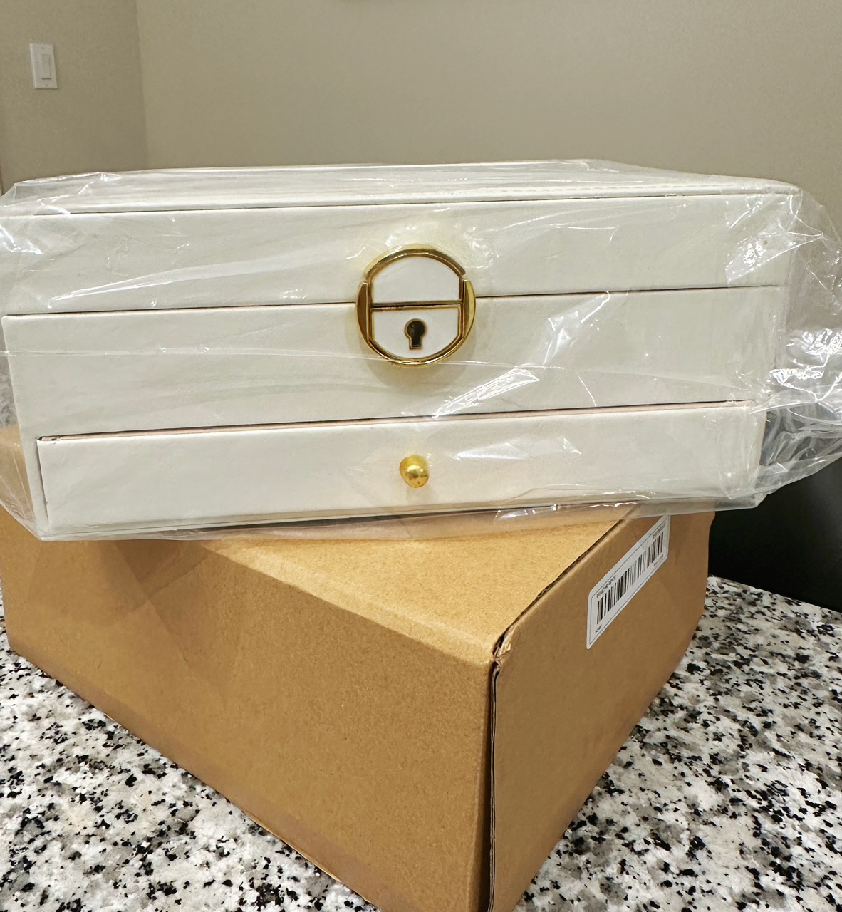 Jewelry Box, two layers from  Streetsville
