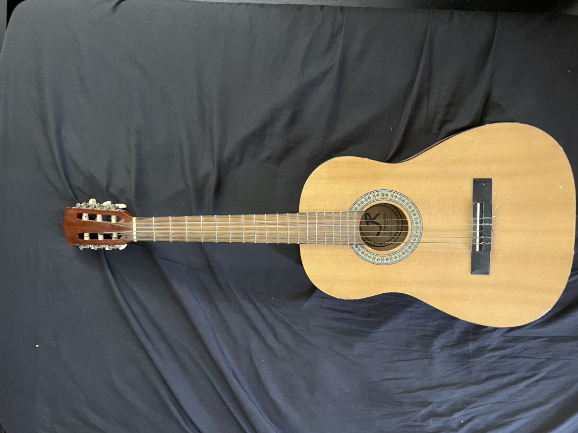Acoustic nylon strings guitar (kids size)