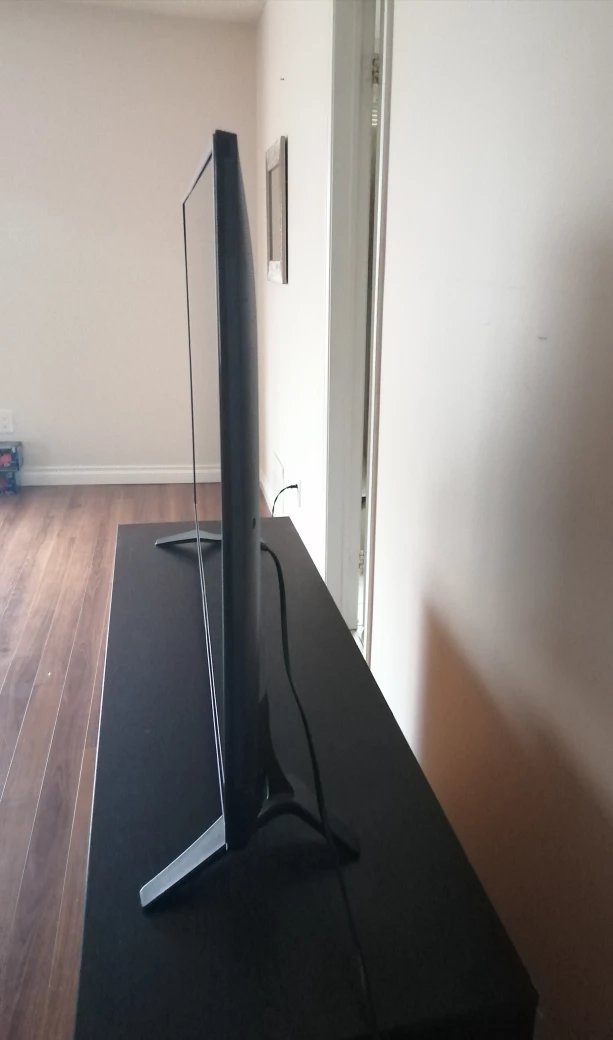 49' LG LED Smart TV image indicator(2)