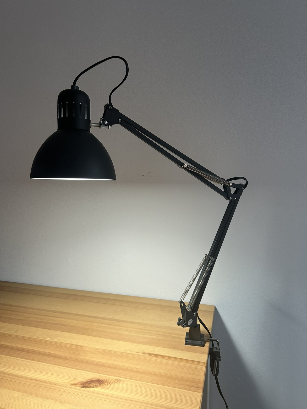Moving sales: IKEA Work Lamp (bulb included) - photo 2