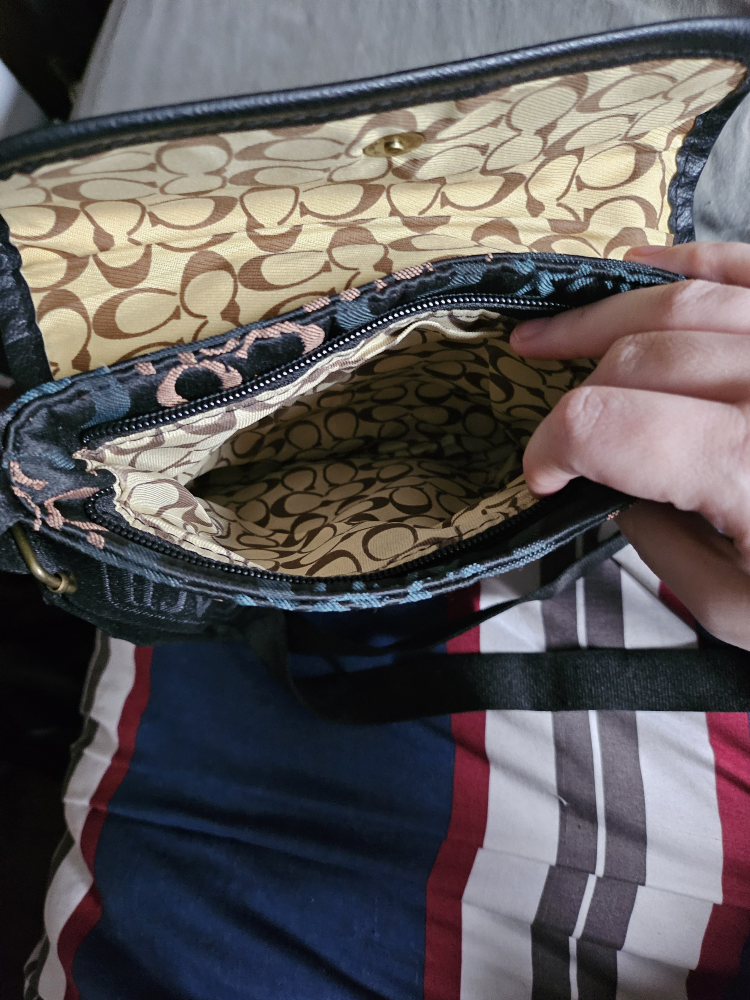 Coach side purse - photo 2