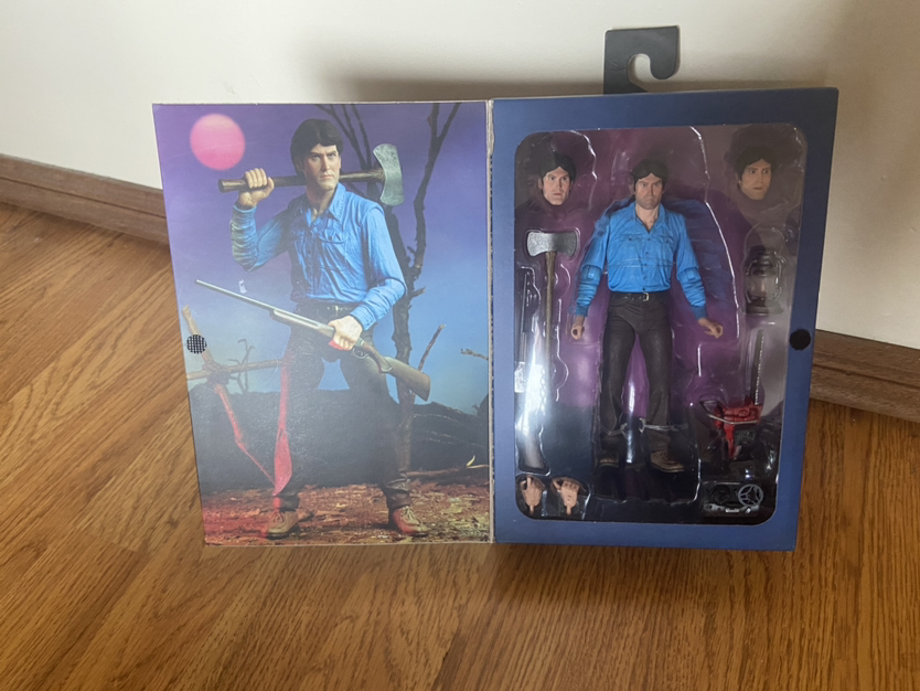 Evil dead figurine - photo 3