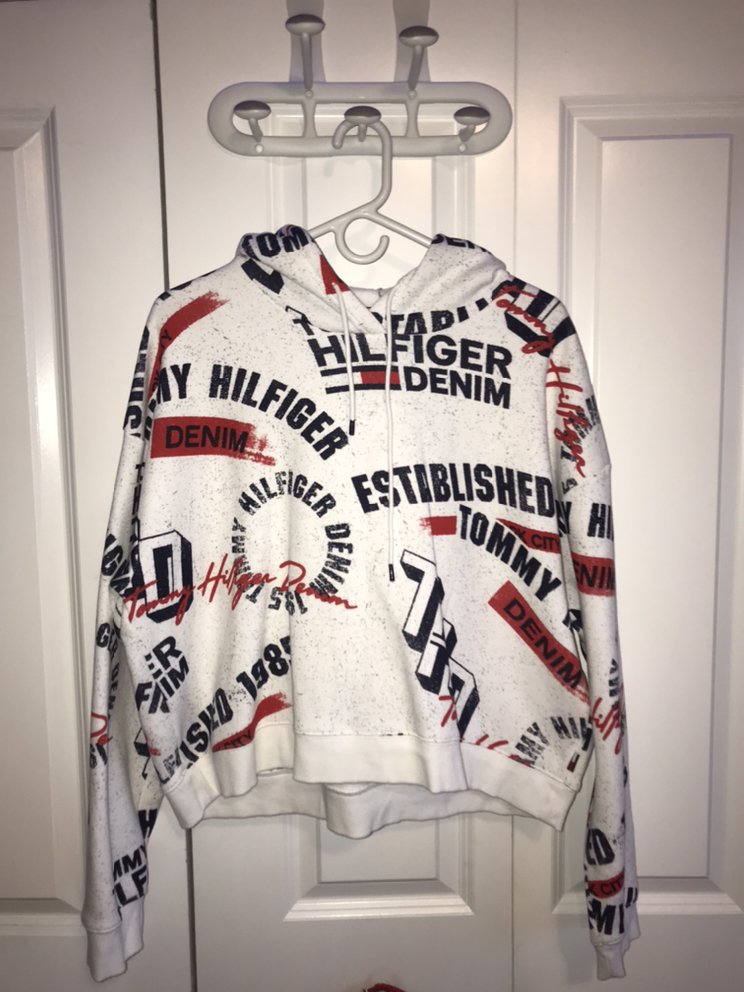 Cropped Hoodie (Tommy Hilfiger) thumbnail