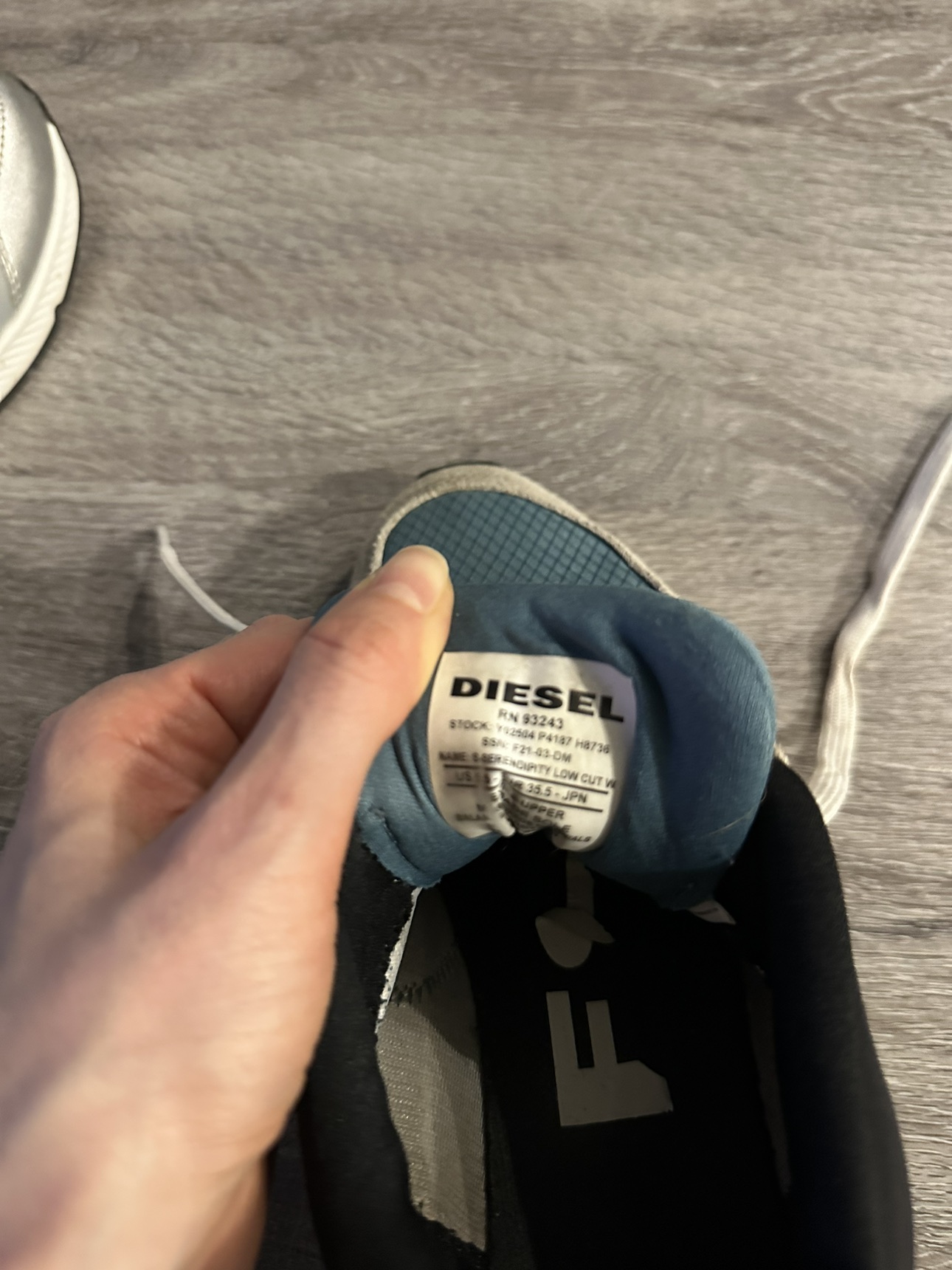 Diesel shoes , size 35.5 image indicator(2)