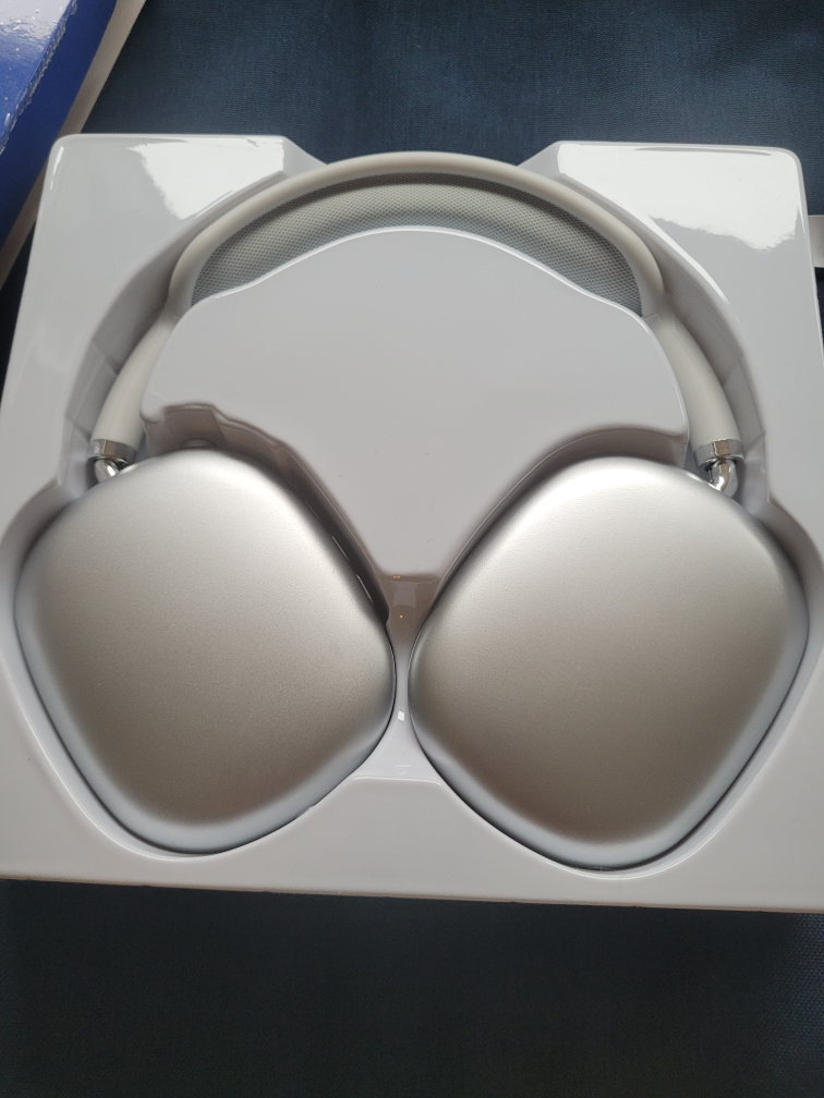 Headphones thumbnail