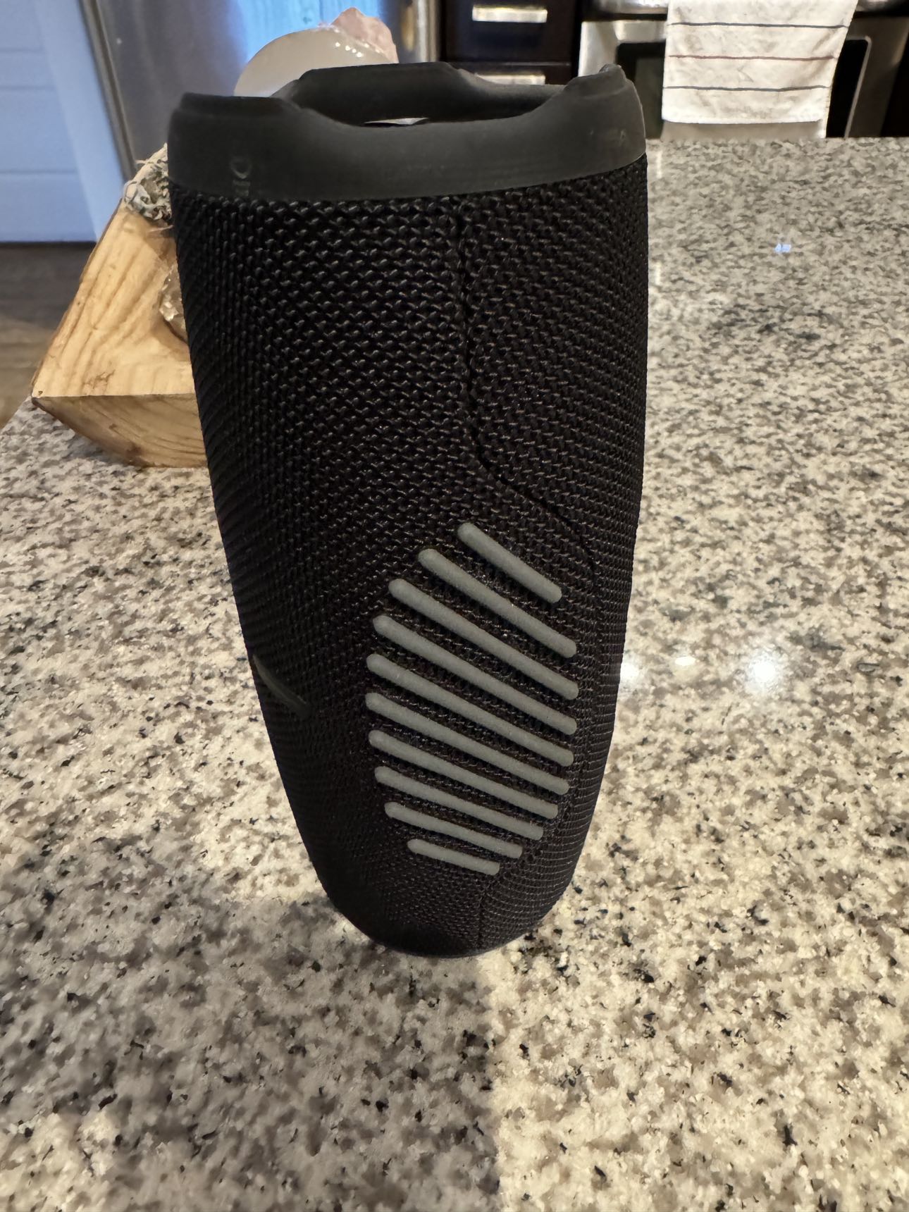 JBL Portable Charge 5 Bluetooth Speaker! Only used 5 times! - photo 4