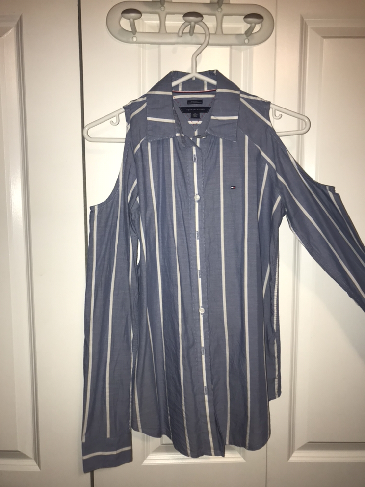 Tommy Hilfiger t-shirt image indicator(2)