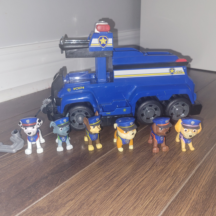paw patrol vehicles with 6 characters