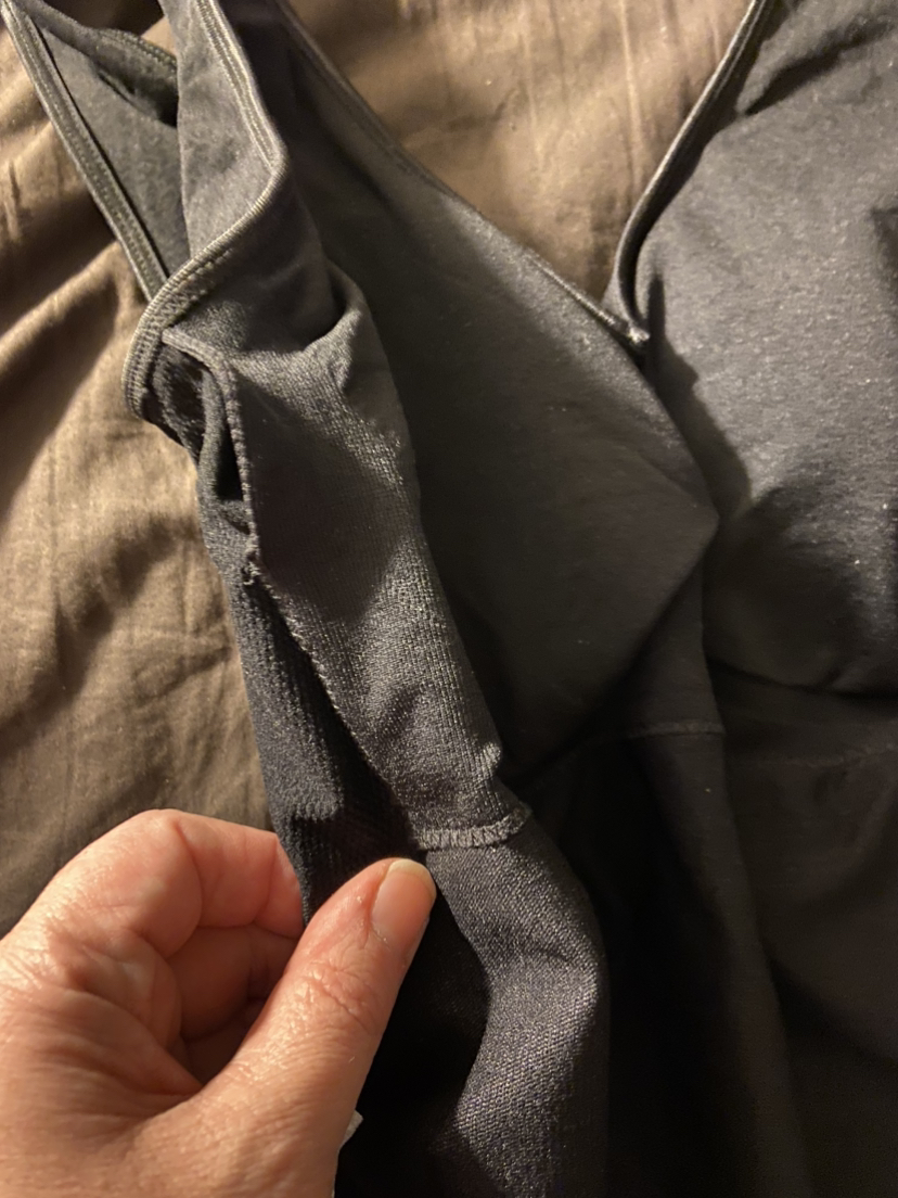 Four women’s XXL/2x tanks (1 shaper v neck & 3 spaghetti) image indicator(7)