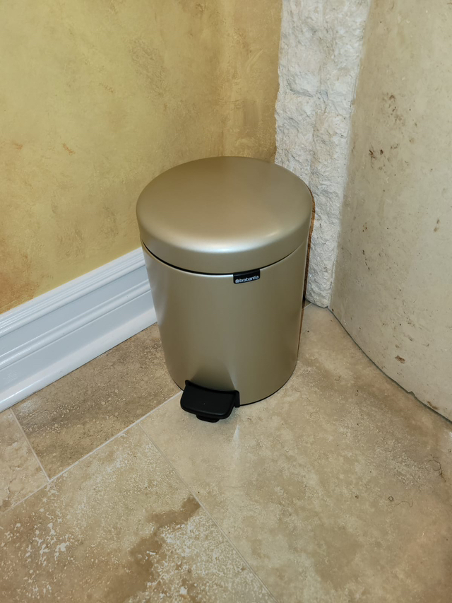 Small Bathroom Garage Bin BRAND NEW