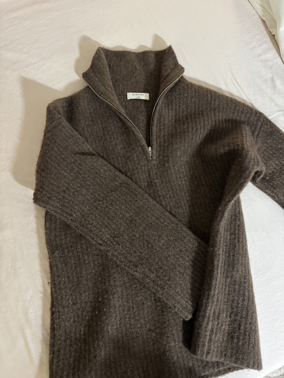 Aritzia Babaton Sweater