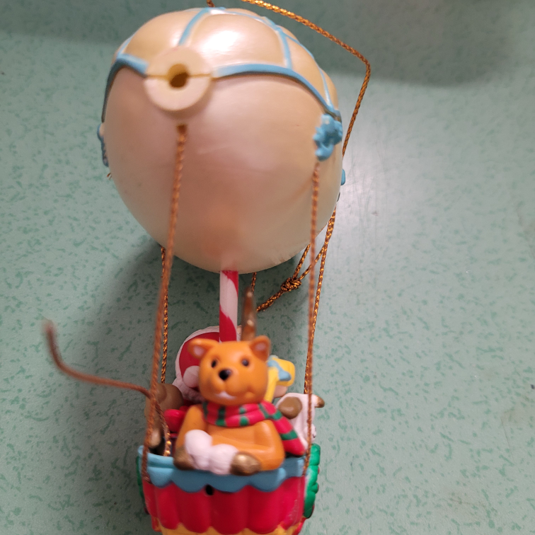vintage Christmas blimp ornament BINGO - photo 2