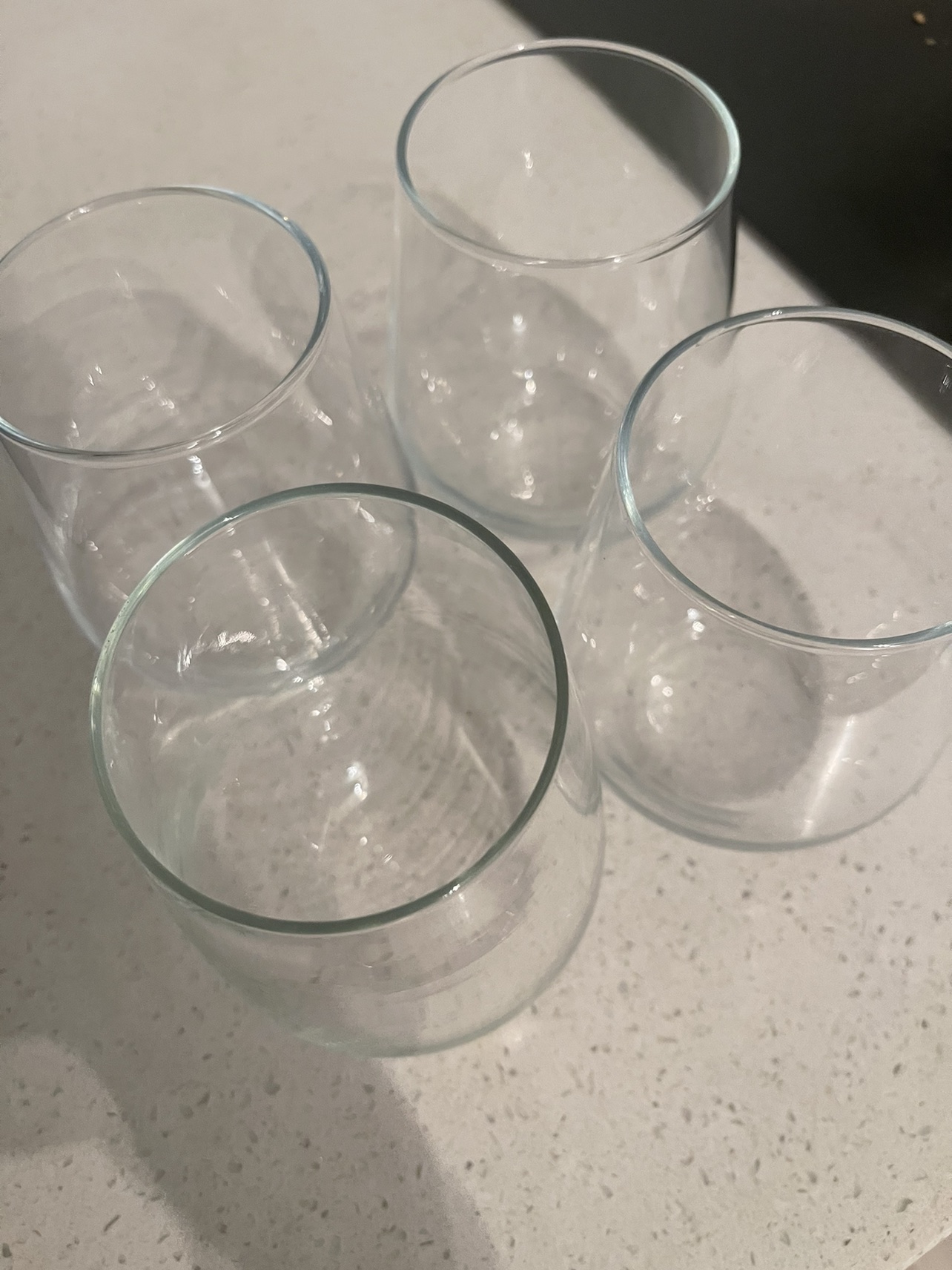 4 modern drinking glasses image indicator(4)