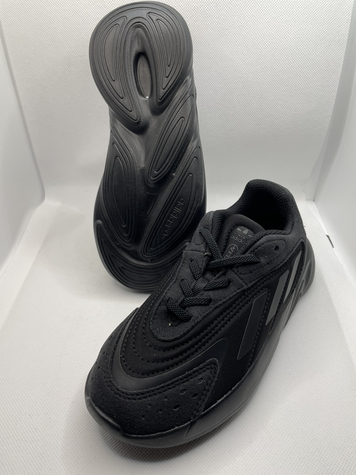 Adidas shoes for kids - photo 2