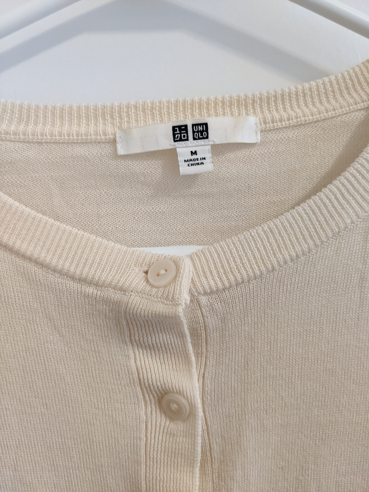 Uniqlo Women's Cardigan (Cream) image indicator(2)