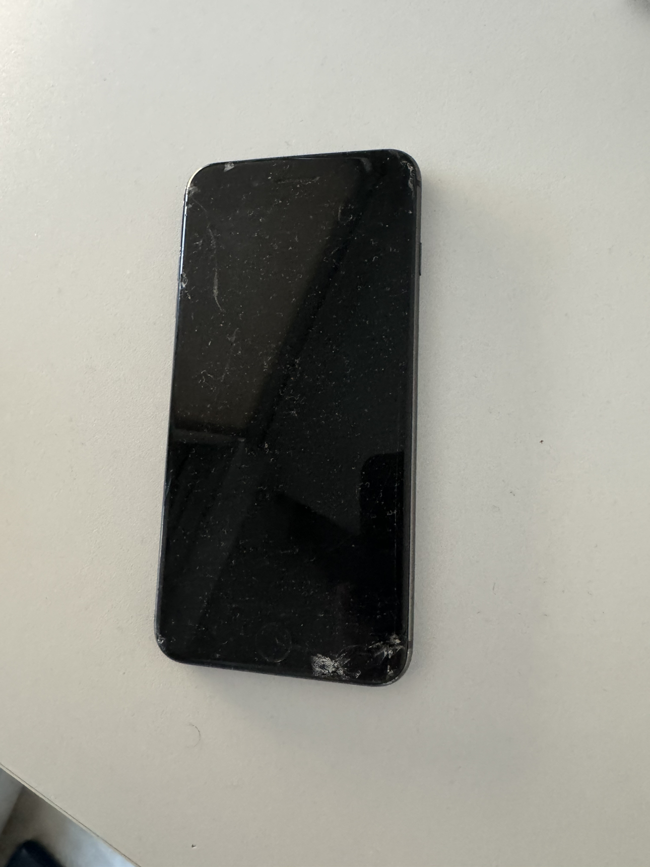 iPhone 8+ 64gb - photo 2