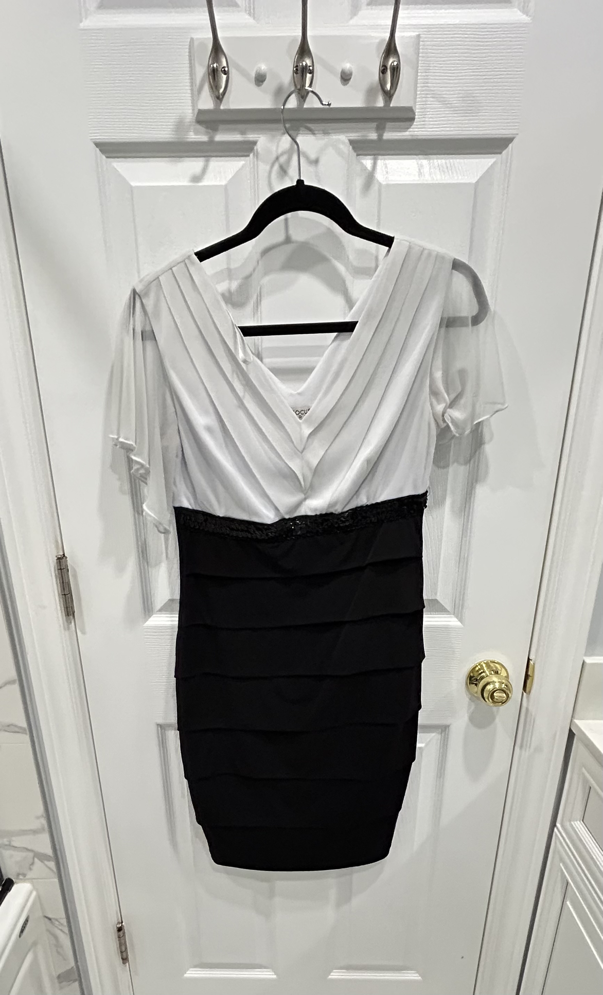 White + black dress thumbnail