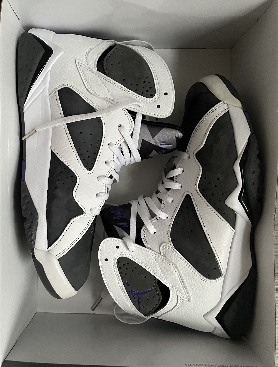 Air Jordan 7 Retro (9.5)
